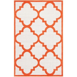 Amherst AMT423 Power Loomed Indoor Rug -Safavieh - 1 of 4