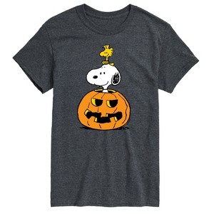 Men's - Peanuts - Snoopy Woodstock Pumpkin Short Sleeve Graphic T-Shirt - 1 of 4