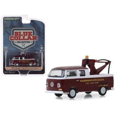 1968 Volkswagen Type 2 Double Cab Tow Truck Doka w/Drop in Tow Hook Metallic Burgundy 1/64 Diecast Model Car Greenlight