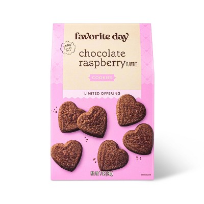 Crisp Chocolate Raspberry Flavored Cookie Heart Shaped - 7oz - Favorite Day™