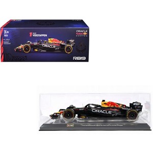 Red Bull Racing RB19 #1 "Oracle" Winner F1 Championship "Drivers' Champion" (2023) w/Case 1/24 Diecast Model Car by Bburago - 1 of 4