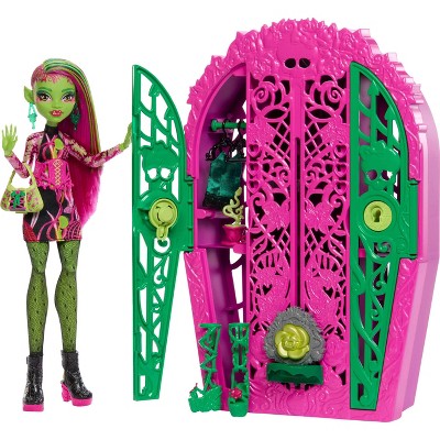 Monster High 10.5" Skulltimate Secrets Garden Mysteries Playset, Venus McFlytrap Doll with 19+ Surprises