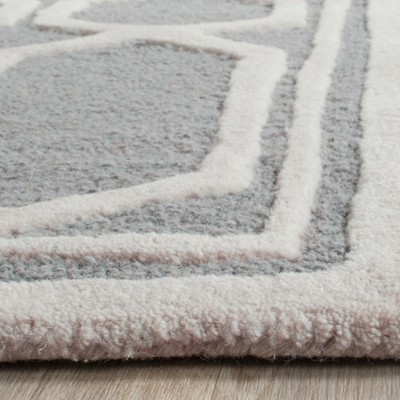 Ivory and Silver Hand-Tufted Wool 4' x 6' Area Rug