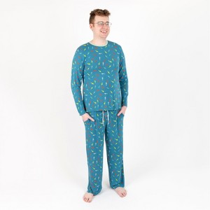 Leveret Mens Two Piece Bamboo Christmas Pajamas - 1 of 4