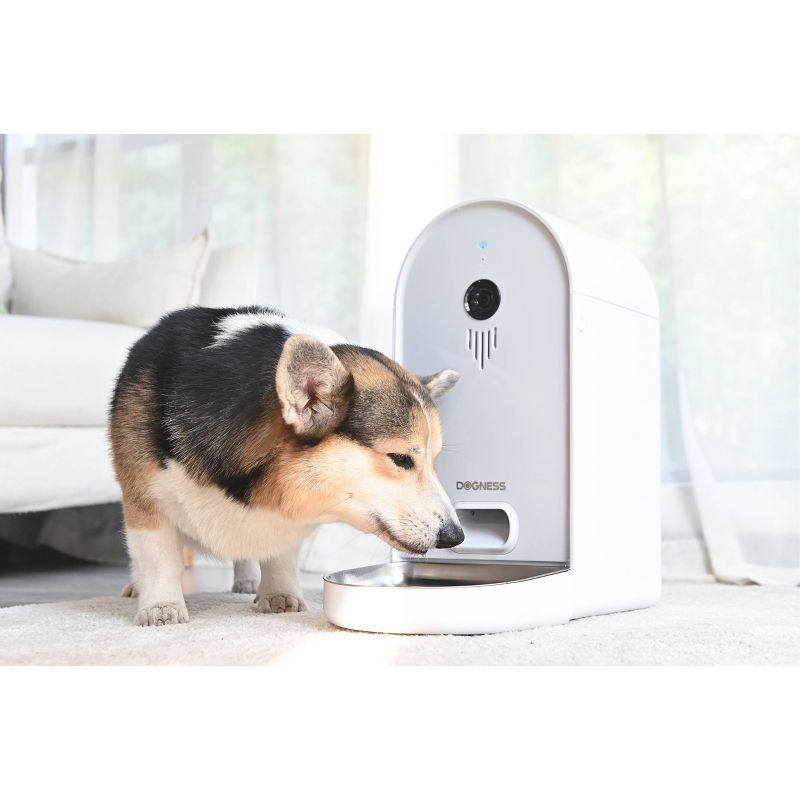 Dogness Smart Cam Automated Pet Feeder, 3 of 11