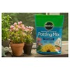 Miracle-Gro Moisture Control Potting Mix 8qt - image 2 of 4