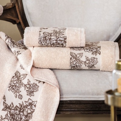 Togas Nicole Baige Bath towel