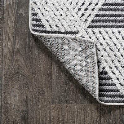 Art Deco Jazz Black/Ivory Geometric Synthetic Indoor/Outdoor Rug