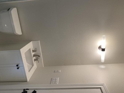 Guest review image 2 of 2, zoom in