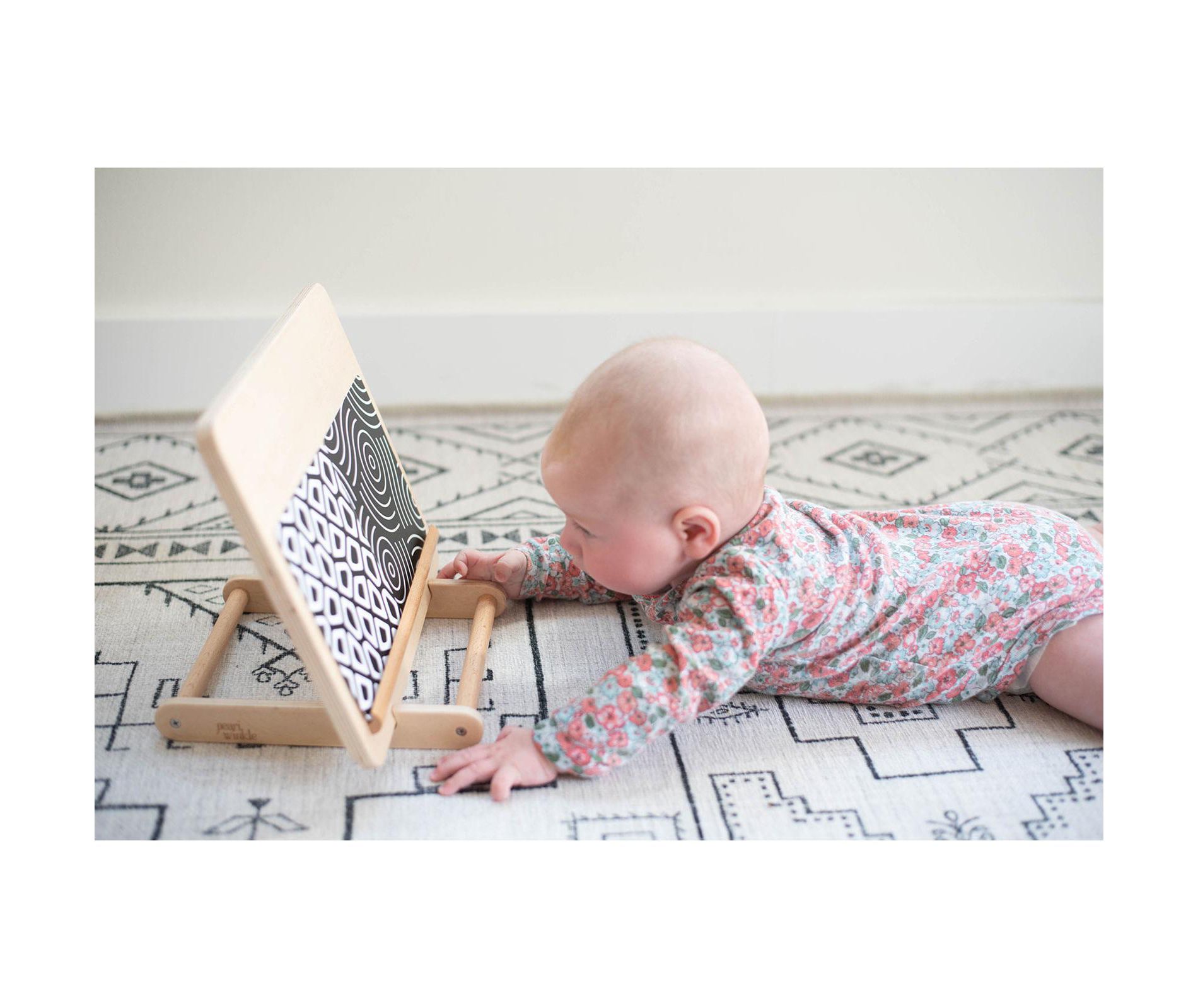Peariwinkle Montessori Tummy Time Set