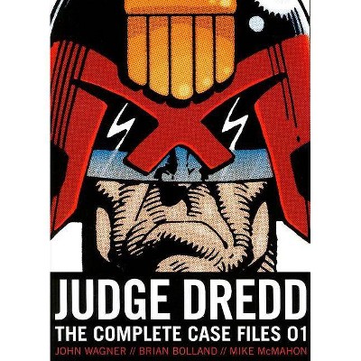 Judge Dredd: The Complete Case Files 01, 1 - by  John Wagner (Paperback)