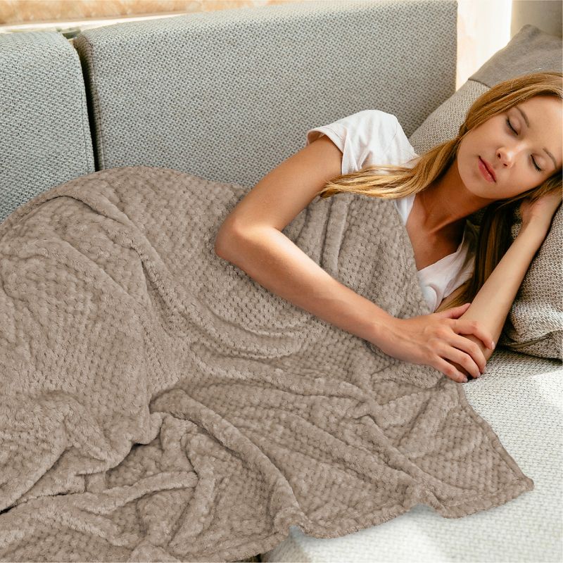 PAVILIA Soft Waffle Blanket Throw for Sofa Bed, Lightweight Plush Warm Blanket for Couch, 5 of 10