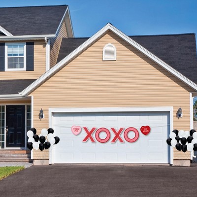 Big Dot of Happiness Conversation Hearts - Valentine's Day Party Decorations - XOXO - Outdoor Letter Banner