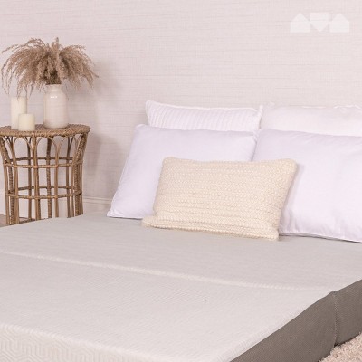 Queen 4-Inch Foldable PU Foam Mattress with Bamboo Cover