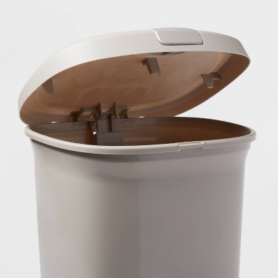 7gal Step Trash Can with Locking Lid Gray - Brightroom&#8482;_0