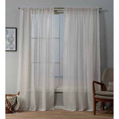 curtain rod pocket