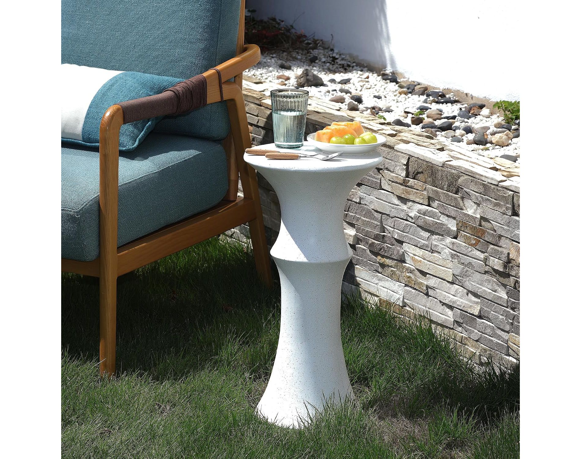 Heynemo Outdoor Side Table, MgO Stone Patio Accent Table with Bamboo Look Finish