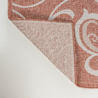 Salmon and Cream Reversible Synthetic Scroll Area Rug 5x8