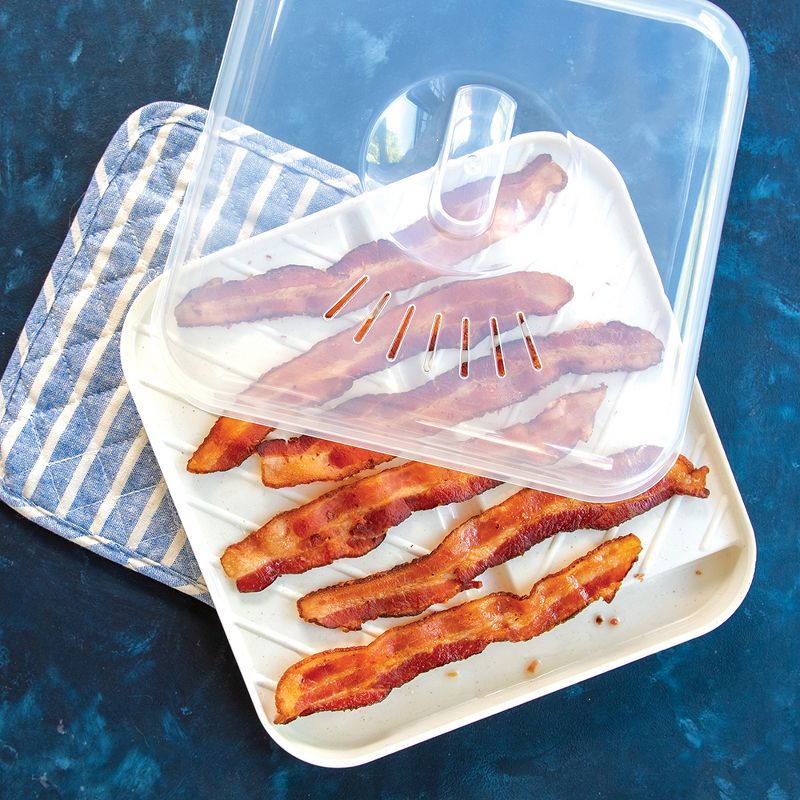 Nordic Ware Microwave Slanted Bacon Tray With Lid, 6 of 9