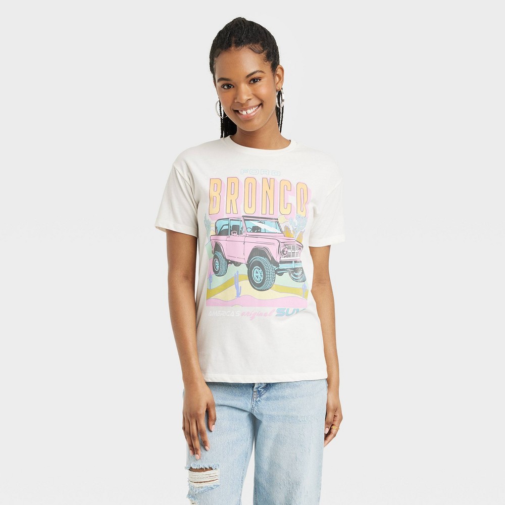 Women's Ford Bronco Short Sleeve Graphic T-Shirt - Off-White XL: Relaxed Fit, Crew Neck, Car Pattern
