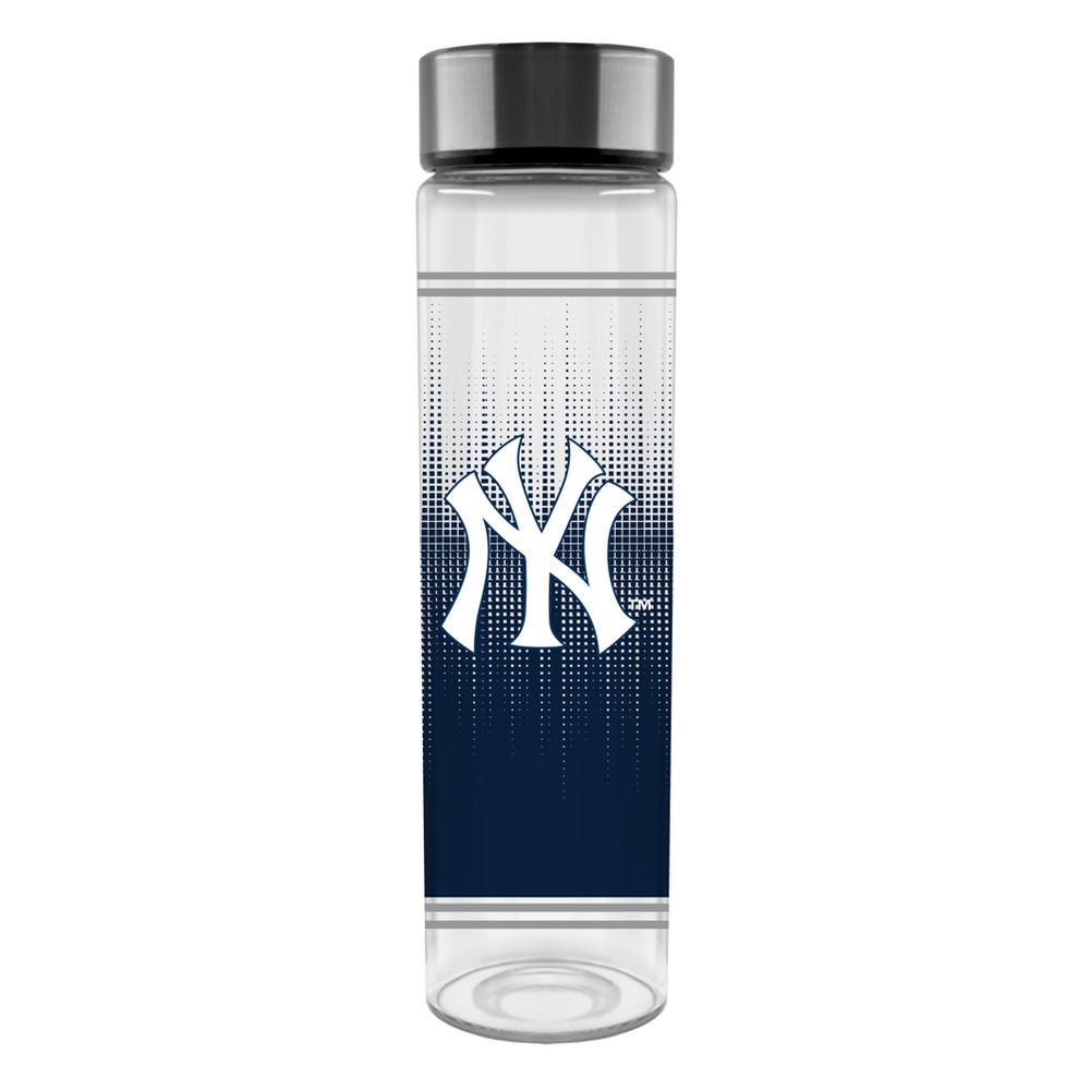 MLB New York Yankees 25oz Quench Water Bottle