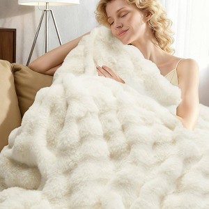 GustoWave Faux Fur Soft Bubble Electric Heating Blanket, Beige for Best Gift - 1 of 4