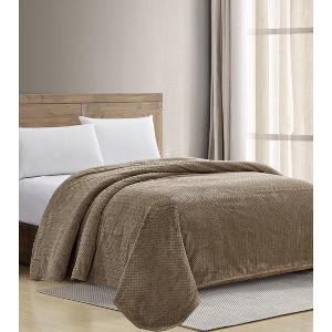 Plazatex Chevron Reversible and Comfortable Braided Oversized Plush All Season Blanket, Queen, Taupe - 1 of 3