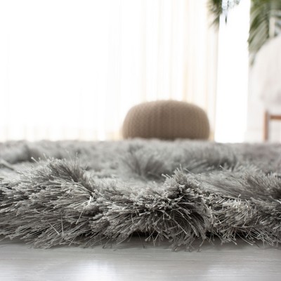 Silver 4' x 4' Square Hand-Tufted Shag Area Rug