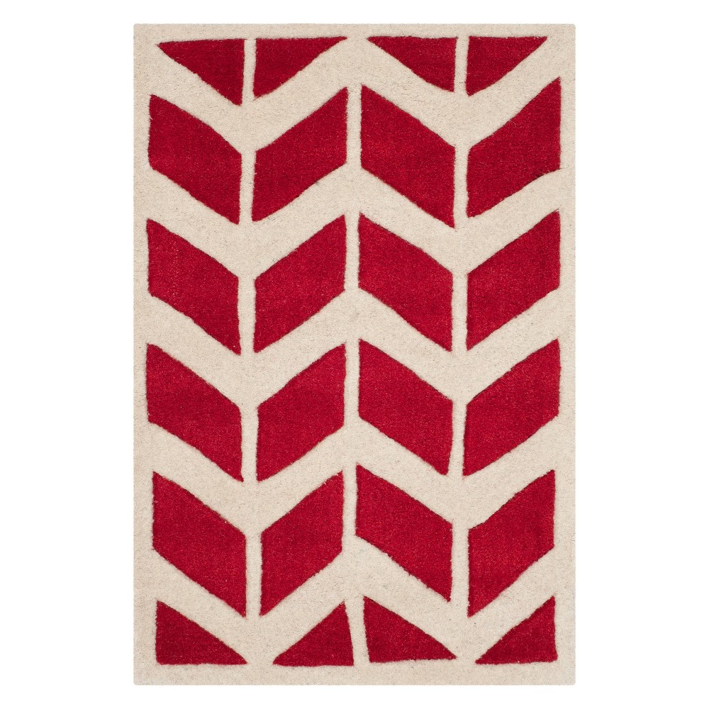 2'x3' Chevron Accent Rug Red/Ivory - Safavieh