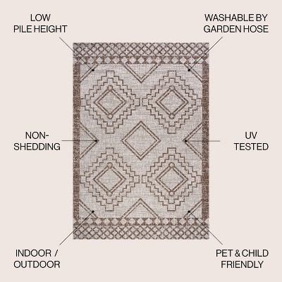 Medallion Mirage 4' x 6' Reversible Indoor/Outdoor Rug in Brown/Beige