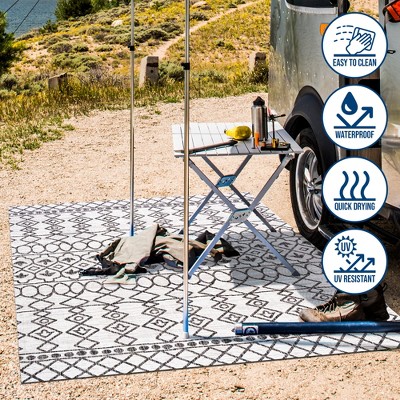 Kafel Ivory and Black Geometric Bohemian Indoor/Outdoor Rug