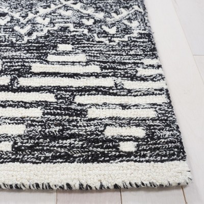 Handmade Black Wool Tufted Rectangular Area Rug 59"