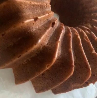 Brilliance 10 Cup Bundt Pan - The Peppermill