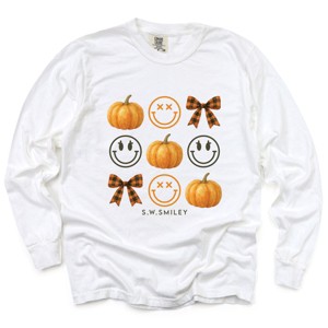 Simply Sage Market S.W.Smiley Pumpkin Coquette Chart Garment Dyed Long Sleeve - 1 of 4