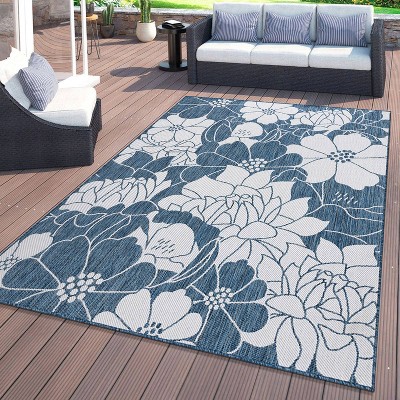 Navy and White Floral Flat Woven 5' x 7' Indoor/Outdoor Rug