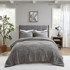 Sapphtopaz Comforter Set Fur Down Alternative Checkerboard Pattern Quilt Set 1 Quilt, 1 Pillow Shams, Machine Washable - 1 of 4