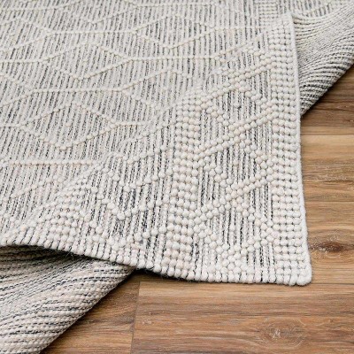 Carolina 5' x 7'6" Black and White Wool Bohemian Area Rug