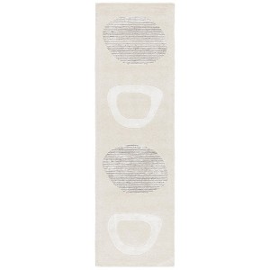 Fifth Avenue FTV451 Handmade Tufted Rug - Safavieh - 1 of 4