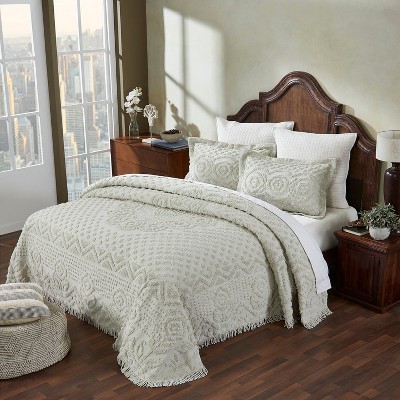 Sage Cotton Queen Bedspread with Textured Accents