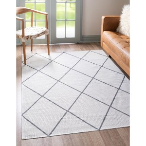 Unique Loom    Decatur Diamond Area Rug - 1 of 4
