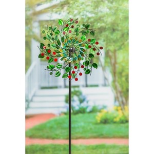 Evergreen Leaves and Berries Spinner - 1 of 3