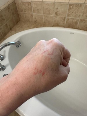 Guest review image 1 of 3, zoom in
