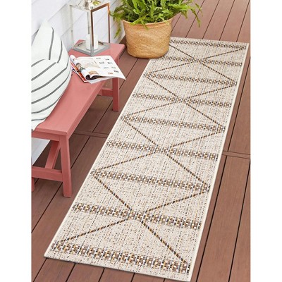 Ivory Diamond Flat Woven Synthetic Indoor/Outdoor Rug 1'11" x 7'6"
