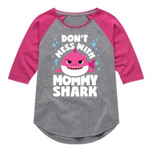 Girls' - Baby Shark - Don't Mess With Mama Shark Shirt Tail Raglan Graphic T-shirt - 1 of 4