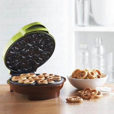Brentwood Mini Pretzel Maker - Thumbnail 2