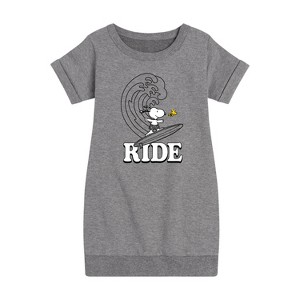 - Peanuts - Snoopy's Wave Ride Graphic Short Sleeve Fleece Dress - 1 of 4