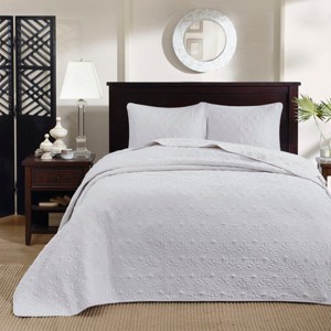 Gulches 2 Piece Twin Reversible Bedspread Set,White - 1 of 4
