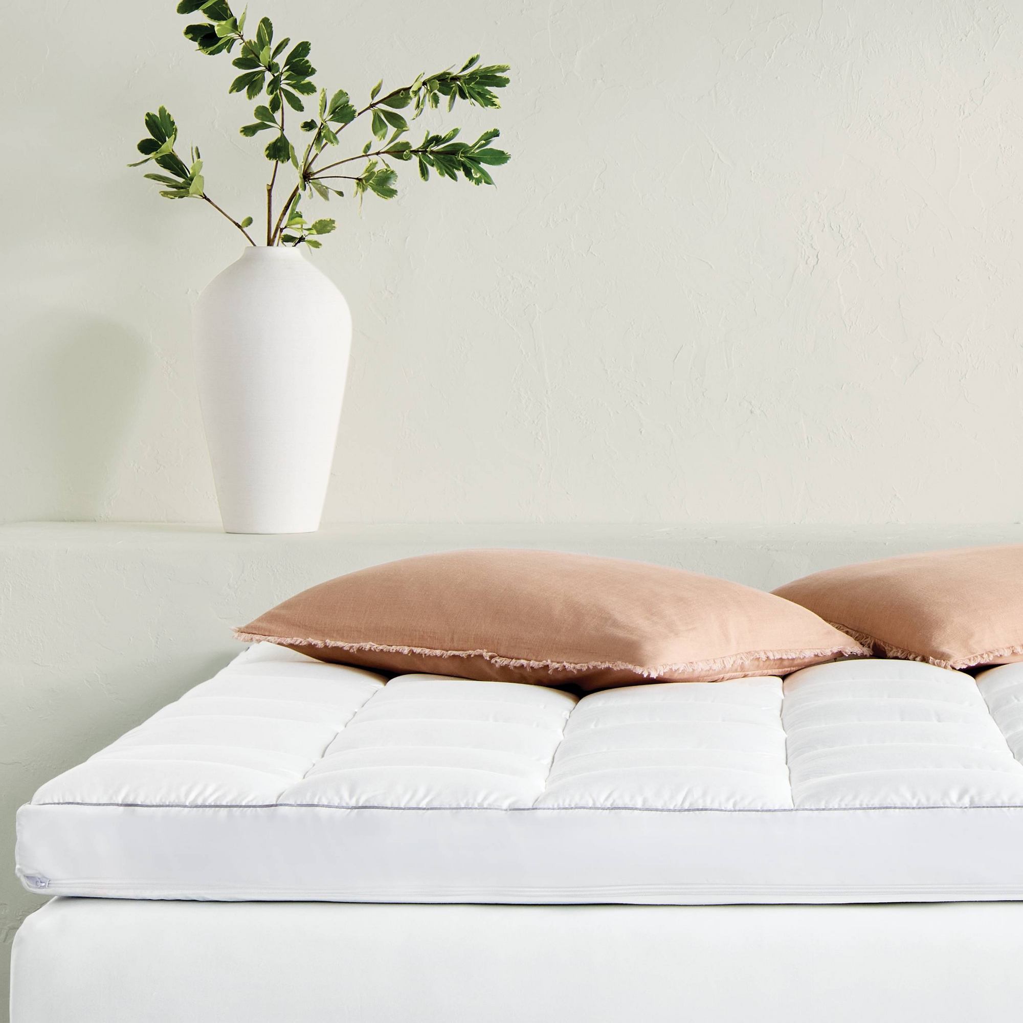 King Premium Cooling 4" Dual Layer Memory Foam Mattress Topper - Casaluna™