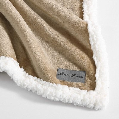 Beige Full Reversible Plush and Sherpa Blanket