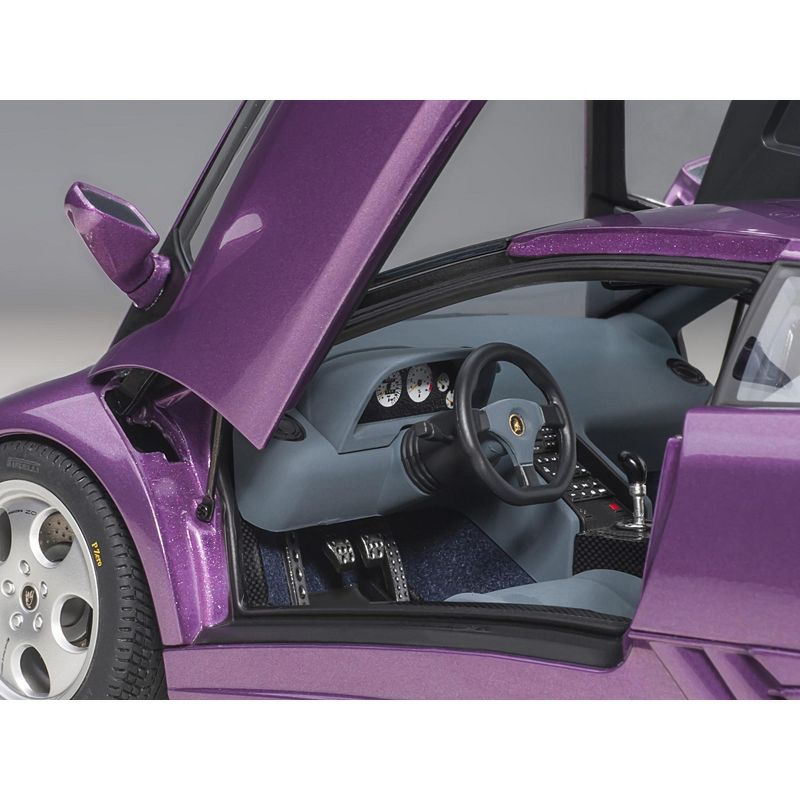 Lamborghini Diablo SE30 Viola Purple Metallic 1/18 Model Car by Autoart, 4 of 7